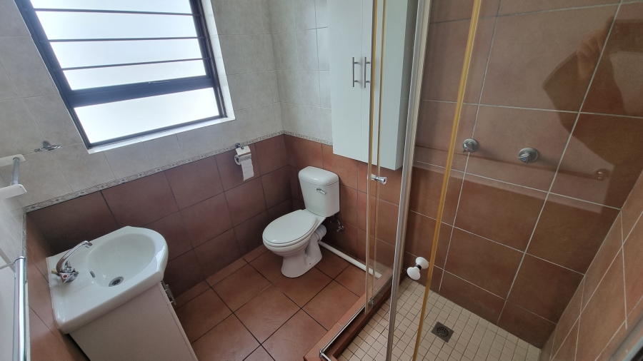 2 Bedroom Property for Sale in Twin Palms Western Cape